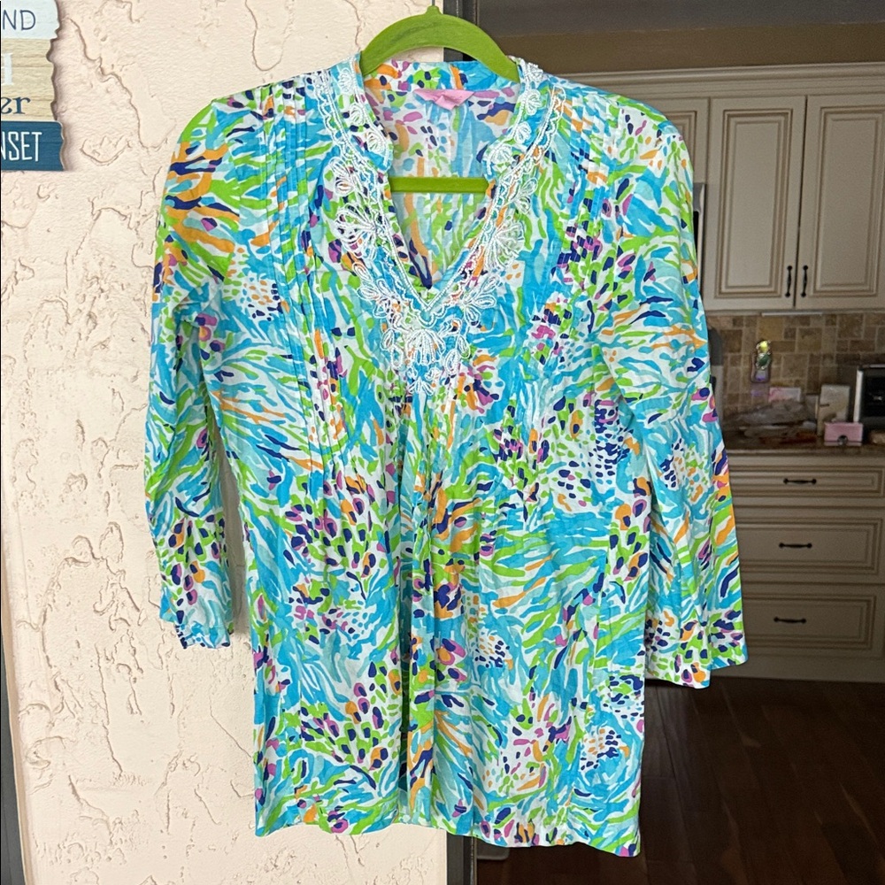 Lilly Pulitzer Vibrant Multicolor Blouse with Lace